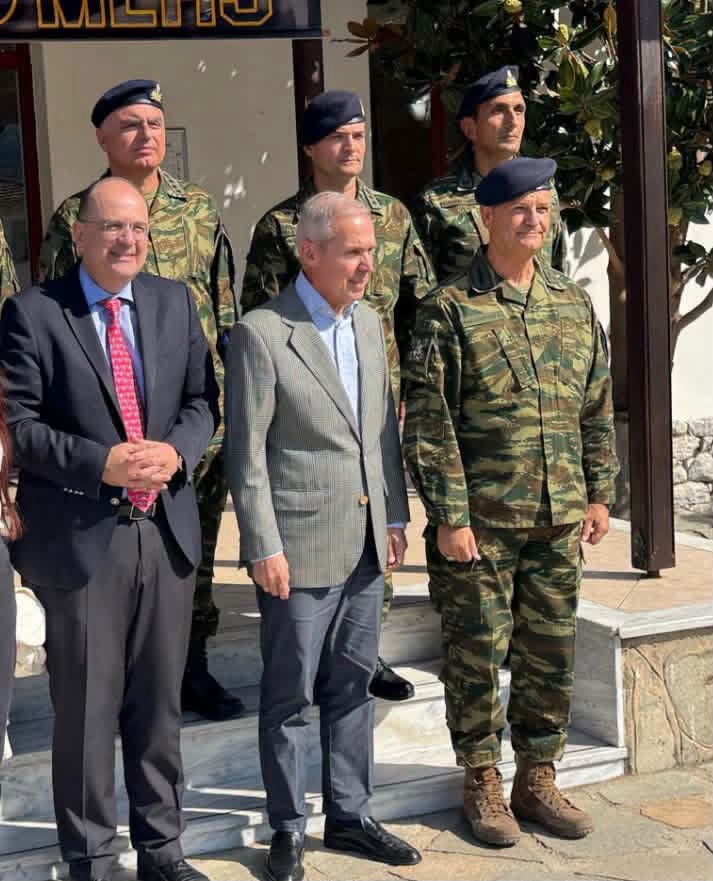 Ο Υφυπουργός Εθνικής Άμυνας Θανάσης Δαβάκης επισκέφθηκε την 193 ΜΠΕΠ MLRS στην Ελευθερούπολη