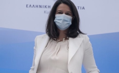 Κορονοϊός – Κεραμέως: νόσησε η Υπουργός Παιδείας