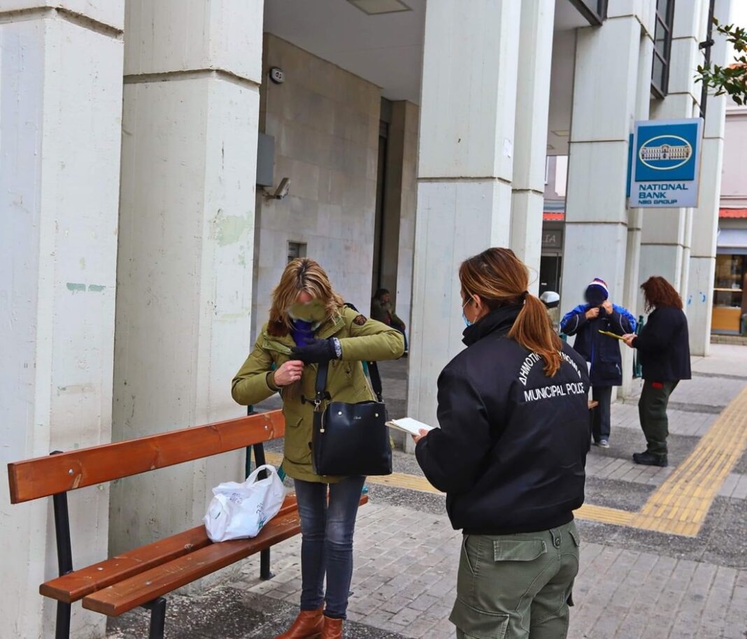 Έλεγχοι για την τήρηση των μέτρων αποτροπής της διασποράς του κορωνοϊού απο την Δημοτική Αστυνομία Καβάλας