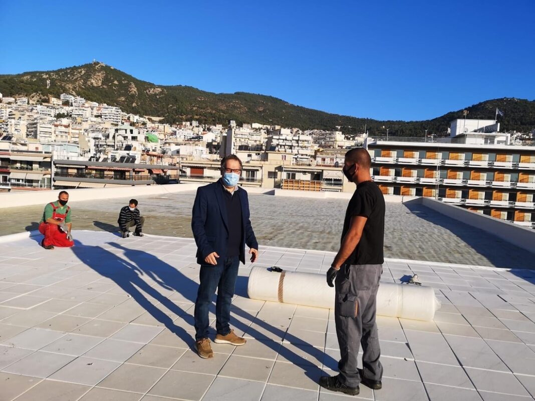 Εργασίες υγρομόνωσης στο κτήριο της Περιφερειακής ενότητας Καβάλας