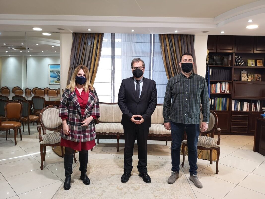 Συνάντηση του Αντιπεριφερειάρχη Καβάλας με εκπροσώπους του Συλλόγου Γονέων και Κηδεμόνων του 12ο Δημοτικού Σχολείου Καβάλας