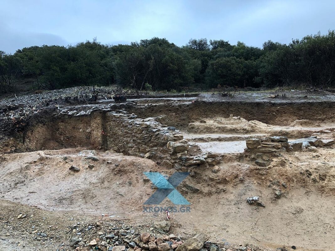Ευρήματα ήρθαν στο «φως» από τις εργασίες στον δρόμο Μαρώνειας-Πετρωτών