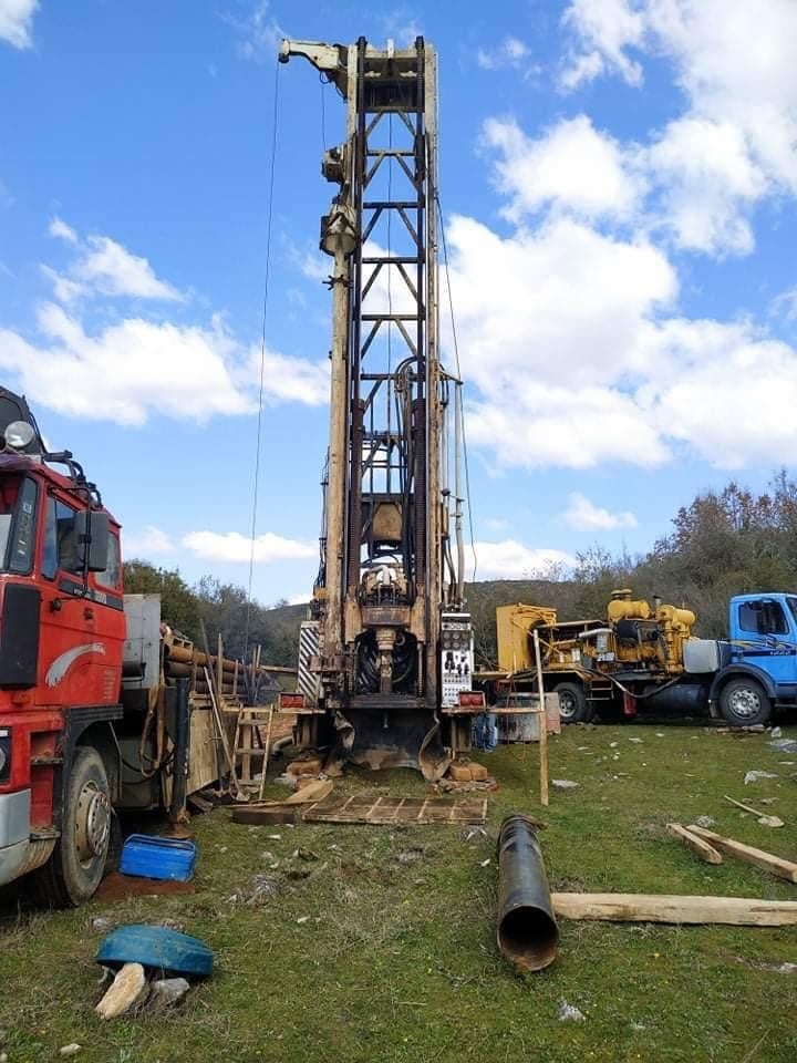 Εργασίες για την ανόρυξη γεώτρησης στις Κορυφές