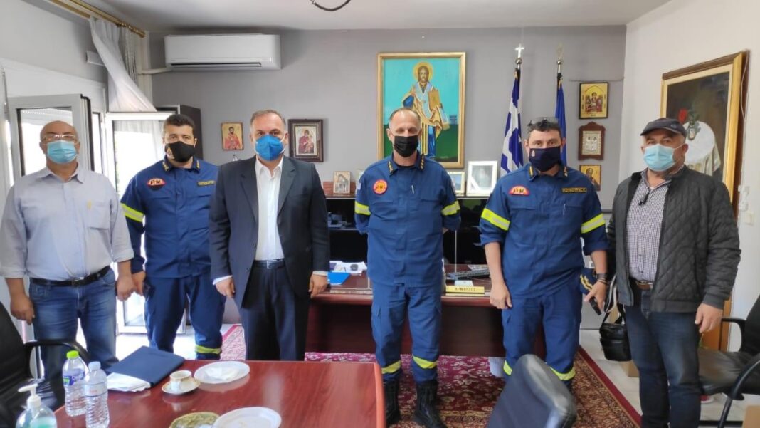Συνάντηση του Δημάρχου Θάσου με τον Διοικητή της Περιφερειακής Πυροσβεστικής Διοίκησης ΑΜΘ