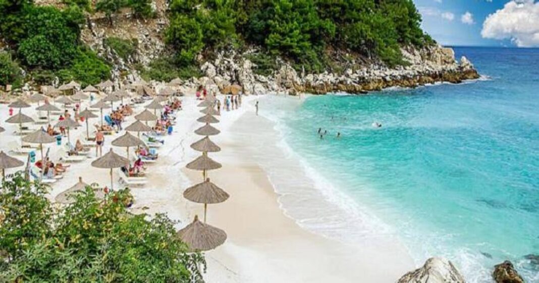 Στη Θάσο δε θα ξεχωρίσεις το γαλάζιο από το πράσινο