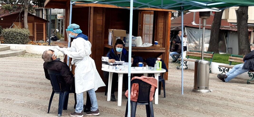 Διενέργεια rapid tests στην Καβάλα