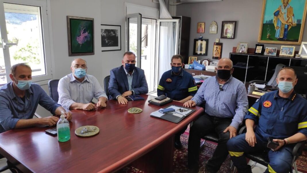 Συνάντηση του Δημάρχου Θάσου με τον Συντονιστή Επιχειρήσεων Κεν.Μακεδονίας και ΑΜΘ του Πυροσβεστικού Σώματος