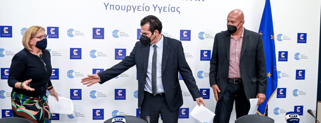 Πλεύρης: Τέλος τα επιπλέον μέτρα σε κόκκινες περιοχές – Πλήρης ελευθερία στους εμβολιασμένους σε εστίαση και ψυχαγωγία