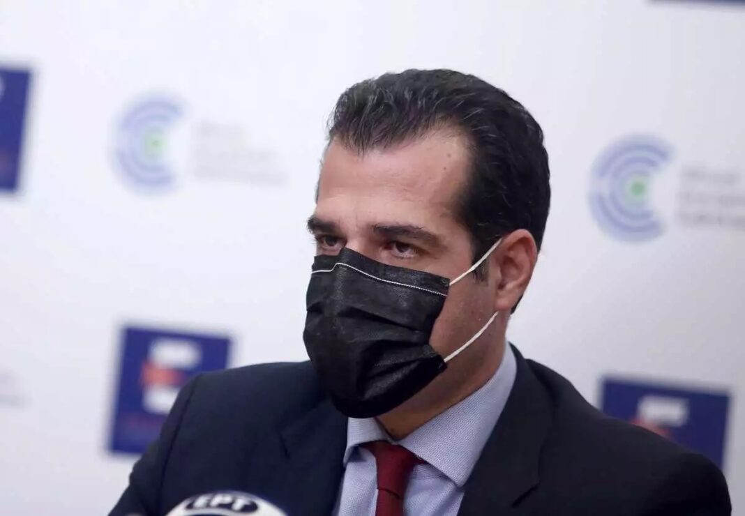 Από 3 έως 16/01 τα νέα μέτρα – Έως τις 12 εστίαση και διασκέδαση – Διπλή μάσκα σε εργαζόμενους στην εστίαση και τηλεργασία έως 50%