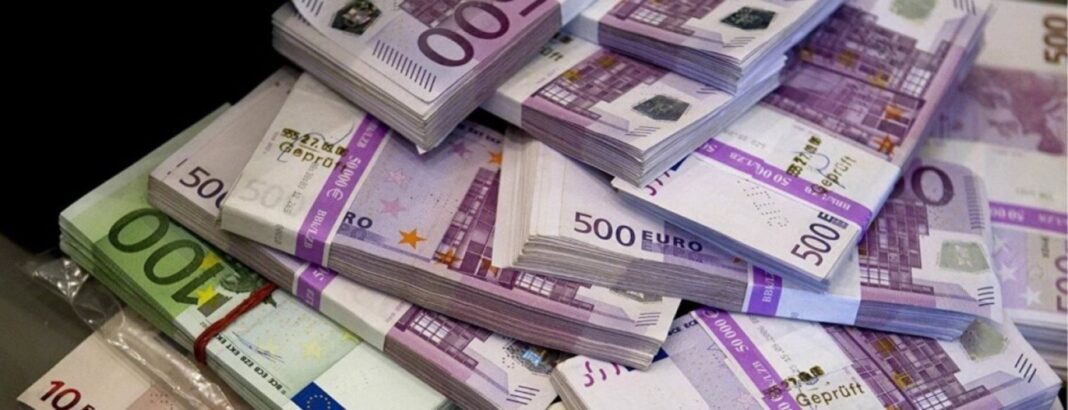Πέρασαν 20 χρόνια από την κυκλοφορία του ευρώ – Χρονιά «ορόσημο» για τη ζώνη του ευρώ το 2022