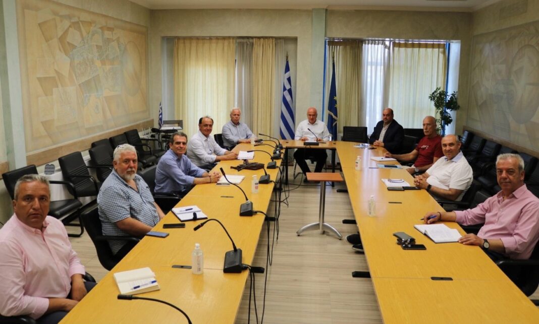 Σύσκεψη του Περιφερειάρχη ΑΜΘ με τους έξι νέους Γενικούς Διευθυντές της Περιφέρειας
