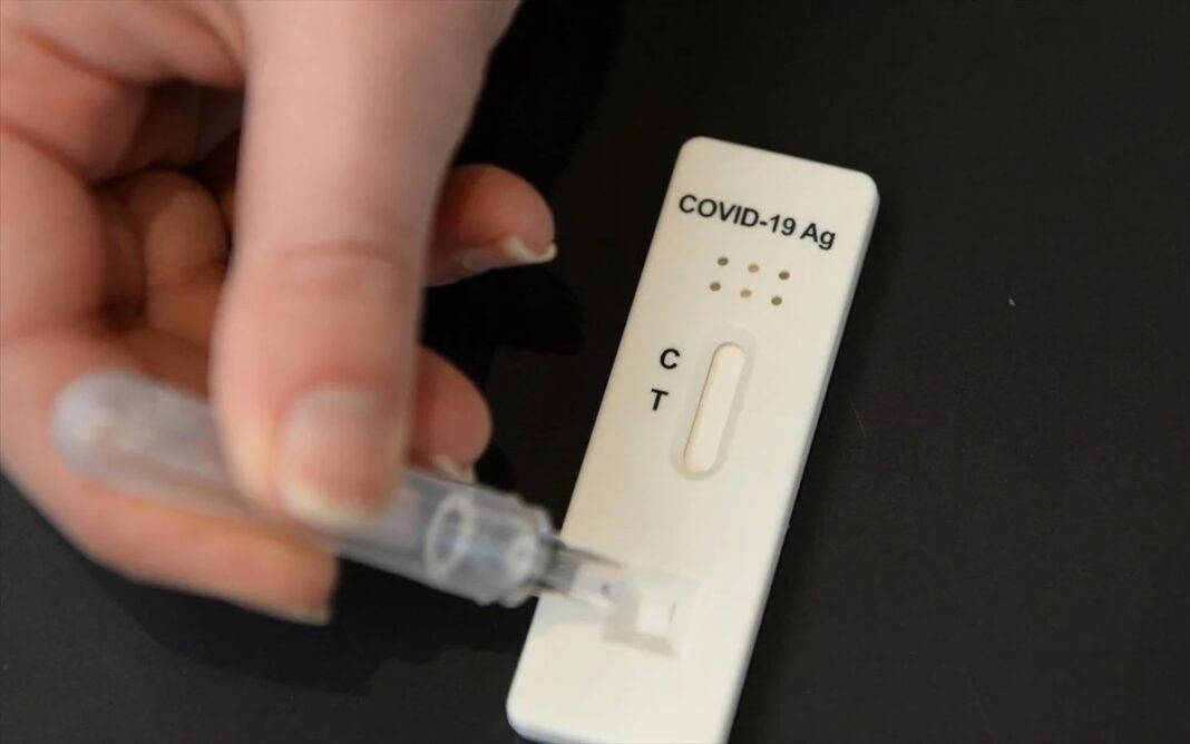 Η Covid-19 αυξάνει τον κίνδυνο για μακρόχρονα προβλήματα στον εγκέφαλο