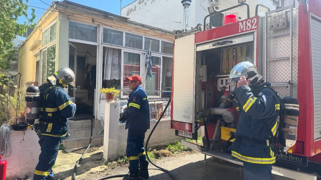 Φωτιά σε μονοκατοικία στο Περιγιάλι