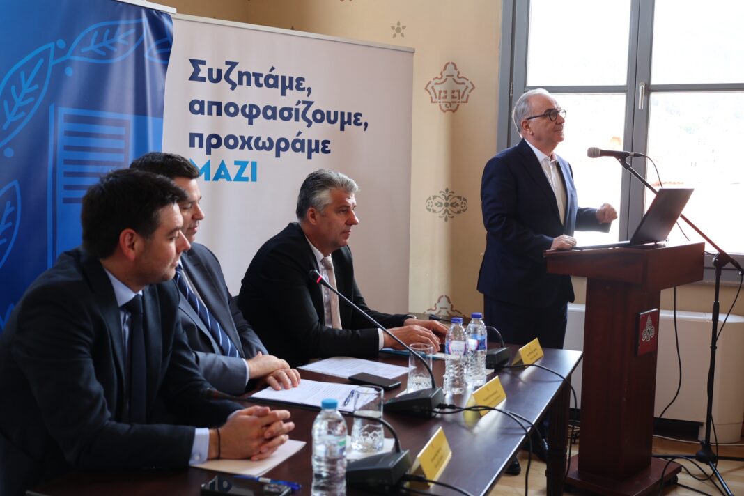 Ο Περιφερειάρχης Χριστόδουλος Τοψίδης στην εκδήλωση για την εθνική στρατηγική για την τοπική και περιφερειακή ανάπτυξη στην Π.Ε. Ξάνθης