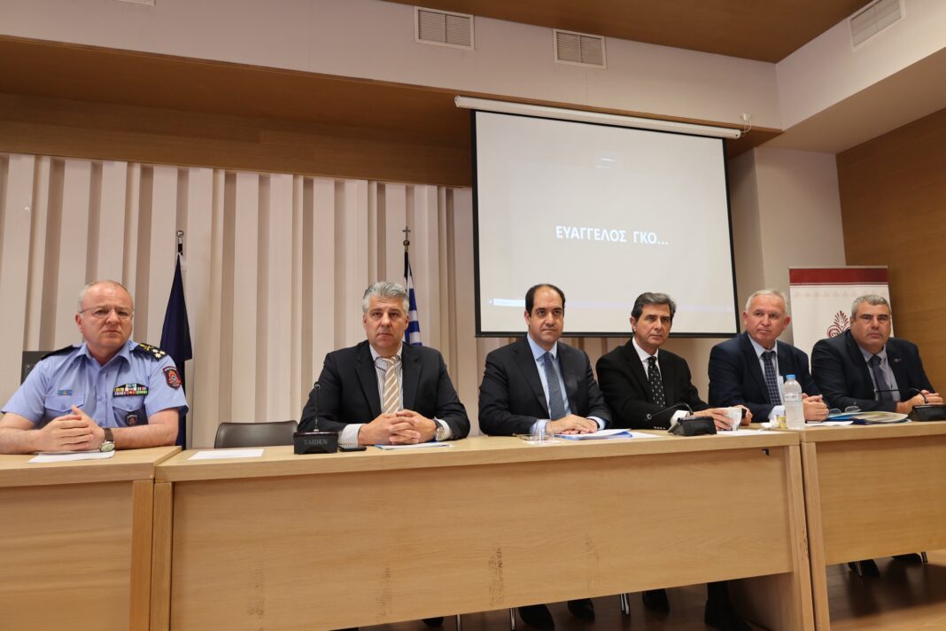 Η αντιπυρική περίοδος και ο συντονισμός δυνάμεων, σε σύσκεψη στην Περιφέρεια ΑΜΘ, υπό τον Υπουργό Κλιματικής Κρίσης και Πολιτικής Προστασίας