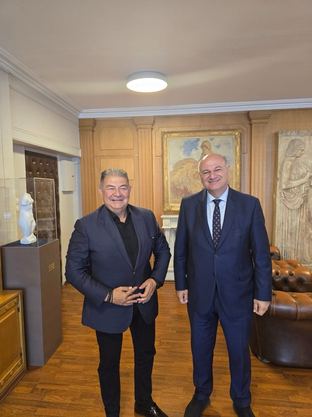 Συνάντηση του Υπουργού Αγροτικής Ανάπτυξης Κώστα Τσιάρα με τον δήμαρχο Νέστου Σάββα Μιχαηλίδη για την άρδευση του κάμπου