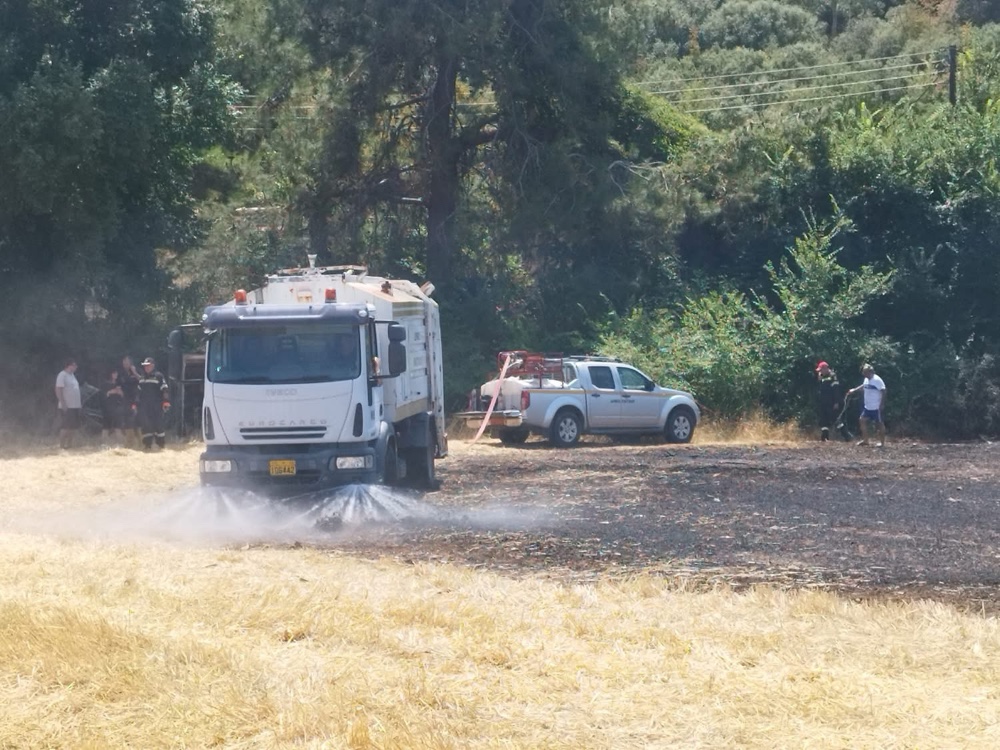 Φωτιά έξω από το Κοκκινοχώμα: Γρήγορη επέμβαση απέτρεψε τα χειρότερα