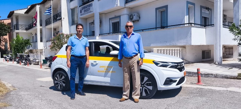 Παραλαβή ενός καινούργιου οχήματος «Dacia Sandero» από το Δήμο Θάσου