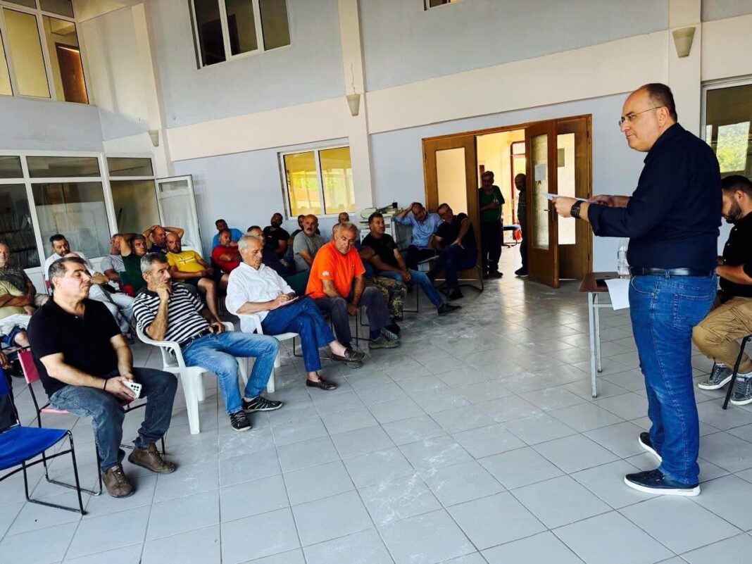 Μακάριος Λαζαρίδης: «Μόνο ενωμένοι μπορούμε να στηρίξουμε τους ανθρώπους του μόχθου»