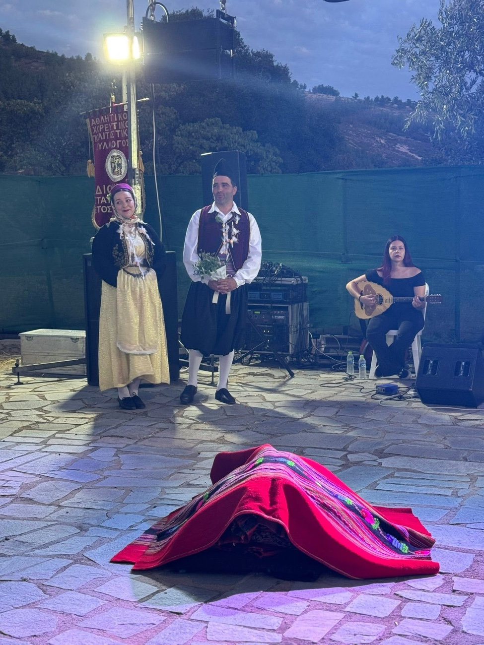 Θασίτικος γάμος ζωντάνεψε ξανά από τον Πολιτιστικό Σύλλογο Θεολόγου