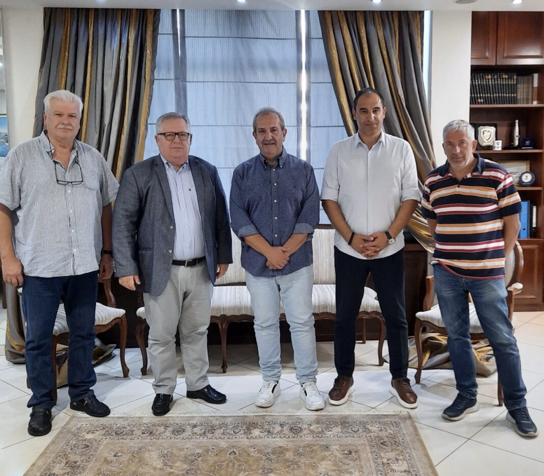 Συνάντηση του Σκακιστικού Ομίλου Καβάλας με τον Αντιπεριφερειάρχη για το 35ο Διεθνές Τουρνουά «Βασίλης Θεοδωρίδης»