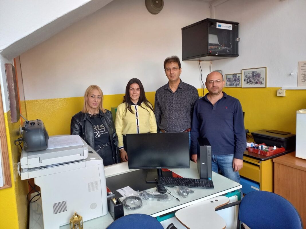 Νέοι υπολογιστές στα Δημοτικά Σχολεία Λιμένα για καλύτερη λειτουργία