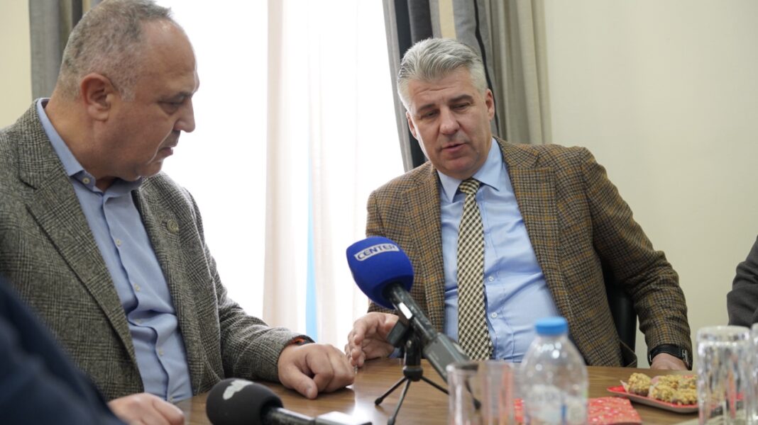 Επίσκεψη του Περιφερειάρχη ΑΜΘ στο Επιμελητήριο Καβάλας