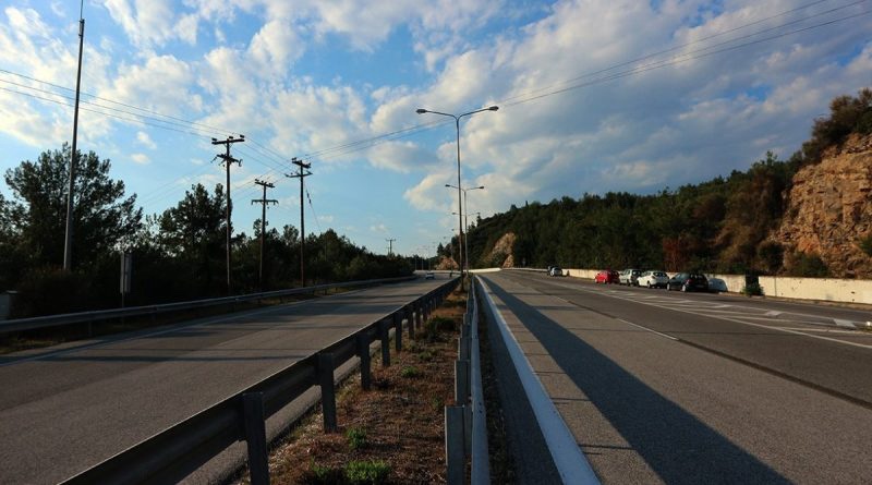 Ξεπουλήστε τα όλα: Η Εγνατία Οδός παραχωρείται για 35 χρόνια στην κοινοπραξία ΓΕΚ ΤΕΡΝΑ-Egis Projects