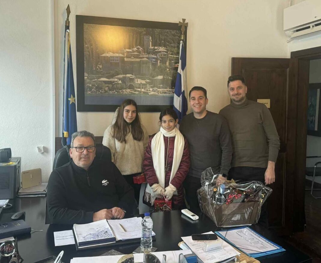 Γιορτινές μελωδίες και παιδικά χαμόγελα στο Δημοτικό Λιμενικό Ταμείο