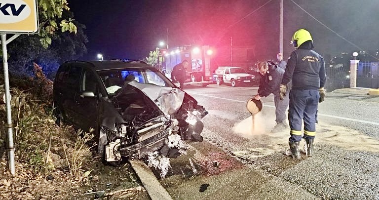 Τροχαίο ατύχημα με δύο τραυματίες στη διασταύρωση Χρυσούπολης