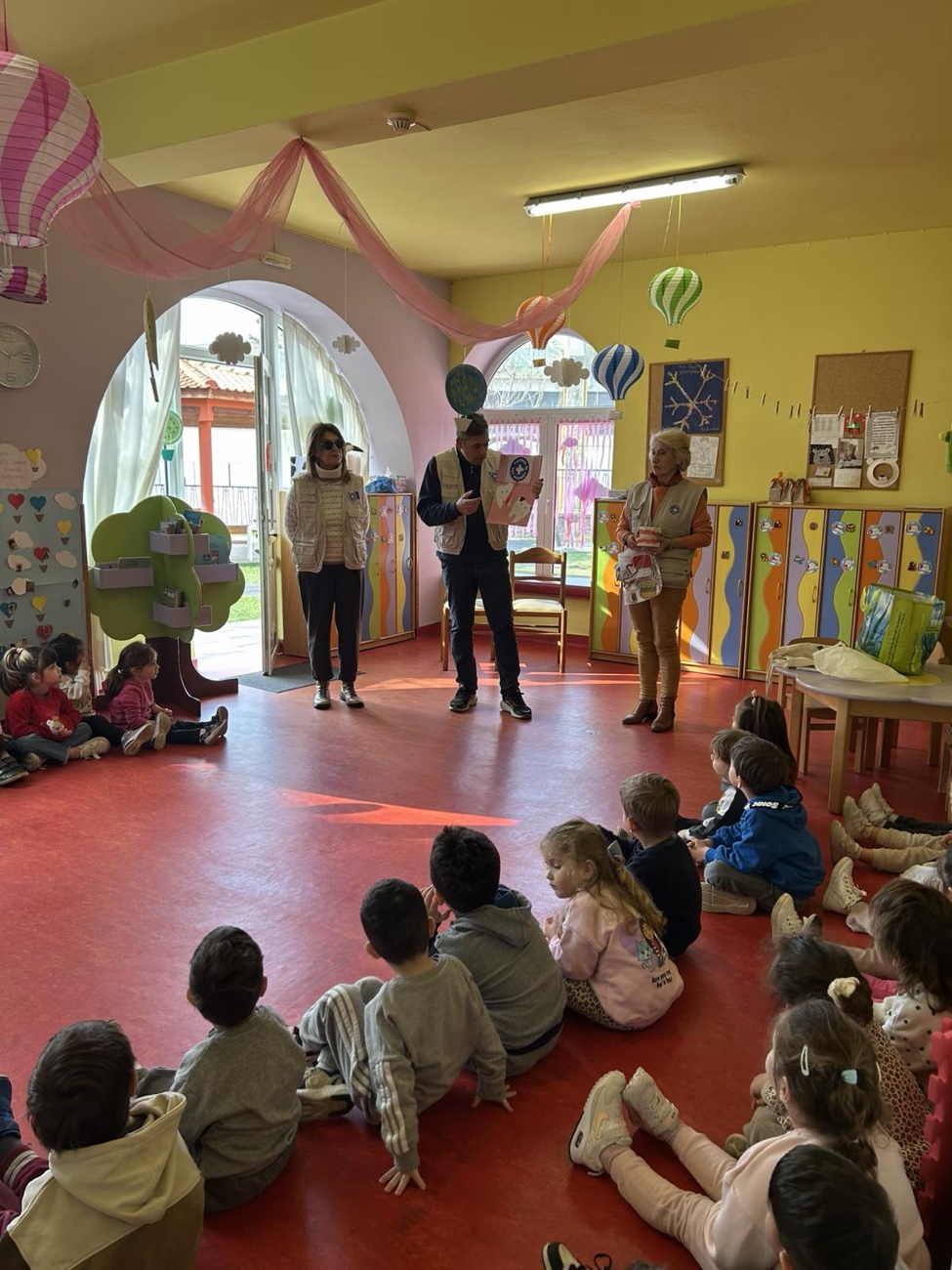 Γιατροί του Κόσμου στην Καβάλα: ενημέρωση για τη στοματική υγιεινή στον παιδικό σταθμό «Μέριμνα του Παιδιού»