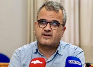 Σωτήρης Τσεκμέζογλου: Υπάρχει χαοτική διαφορά στα ποσοστά των εκπτώσεων για την εργολαβία του φωτισμού