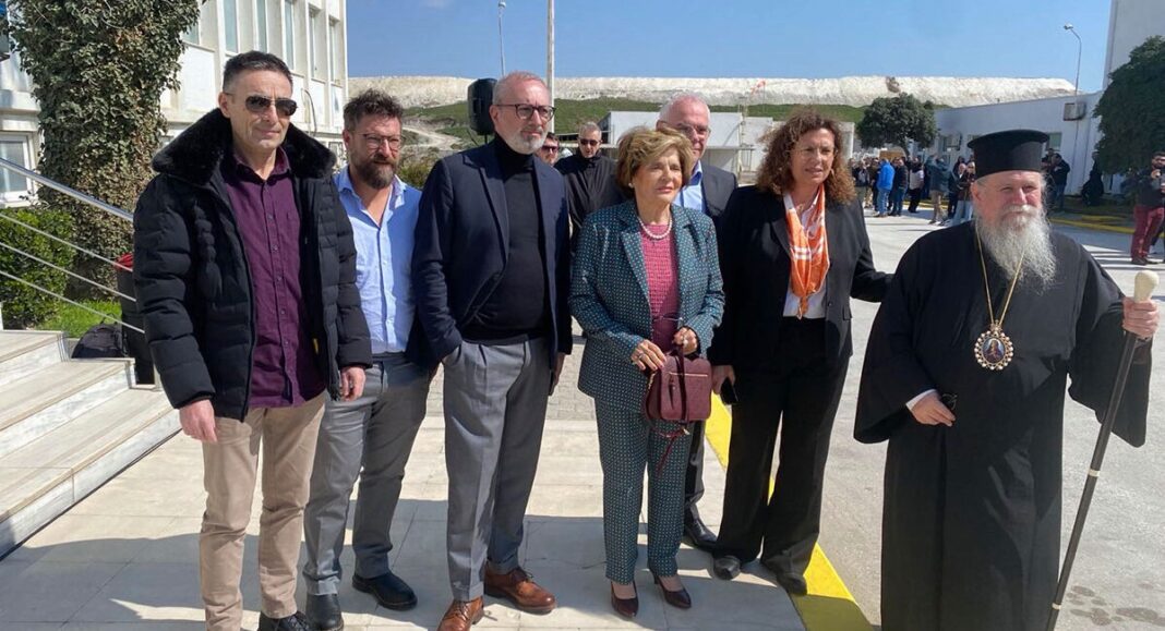 Ο αγιασμός των εγκαταστάσεων της λιπασματοβιομηχανίας Kavala Solutions, παρουσία φορέων και των εργαζομένων του εργοστασίου και της κ. Λαυρεντιάδου