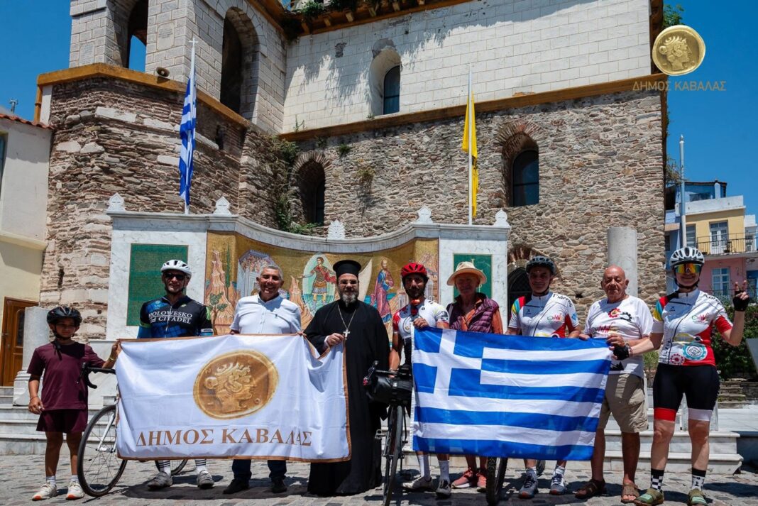 Η Καβάλα αποτελεί ενδιάμεσο σταθμό της πολιτιστικής διαδρομής του Ιταλού ποδηλάτη, Adriano Tegas, από τη Ρώμη στην Κωνσταντινούπολη