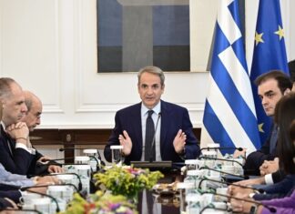 Μητσοτάκης στο Υπουργικό Συμβούλιο: Διεύρυνση των 72 δόσεων σε 120, στα 15 λεπτά η επιδότηση του diesel – Κάτω από 1,75 το πετρέλαιο θέρμανασης