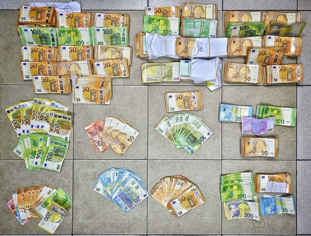 Δύο στρατιωτικοί οι αρχηγοί στην απάτη των 8 εκατ. ευρώ με τα κρυπτονομίσματα: Υπόσχονταν διπλασιασμό κεφαλαίων, πάνω από 10.000 τα θύματά τους και στην Καβάλα